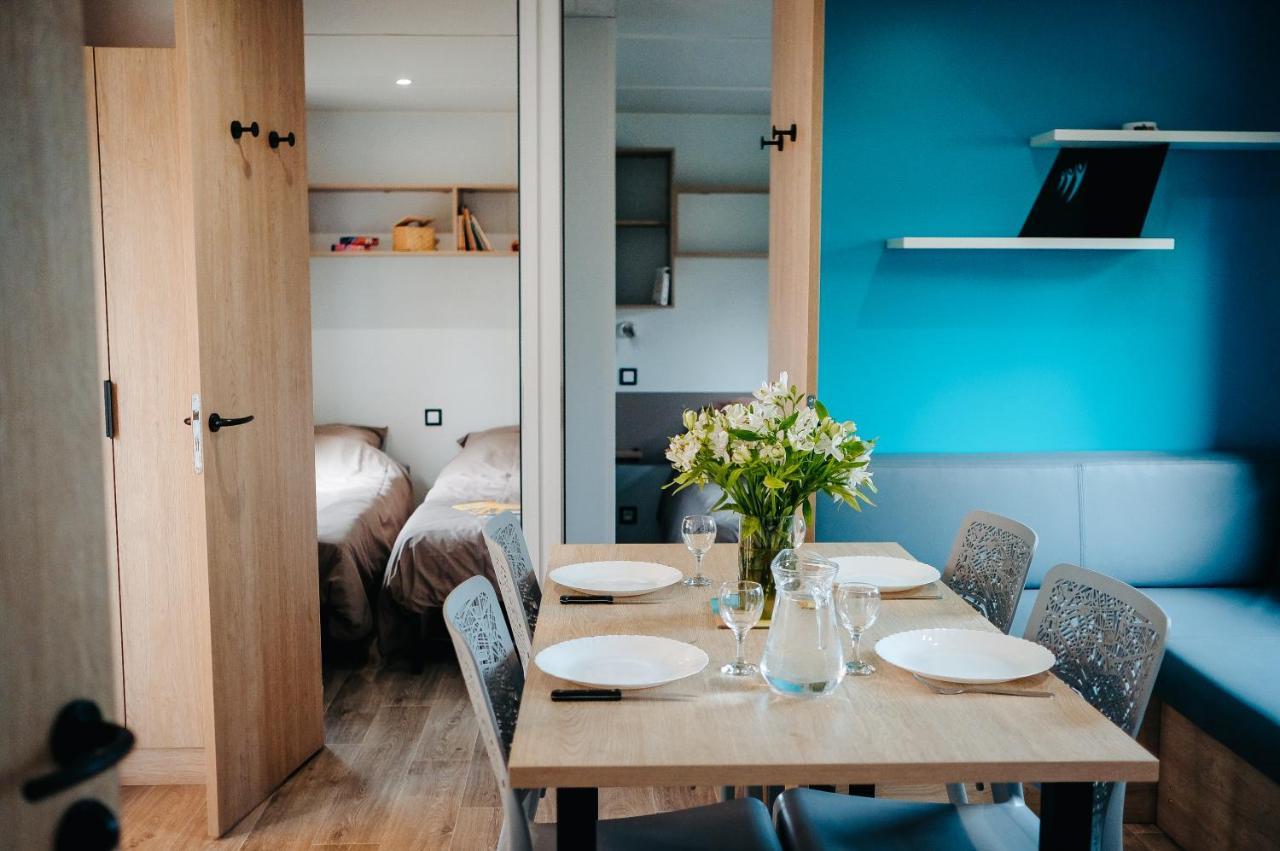 Mobil Home Xxl 4 Chambres - Camping Le Giessen Bassemberg Eksteriør billede